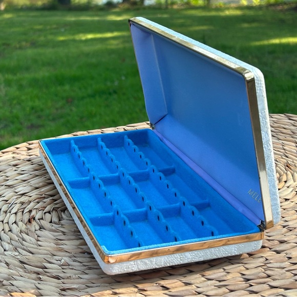 Vintage 1950's MELE Women's pierced Earring Jewelry storage travel case - Picture 5 of 16